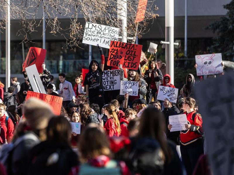 Terence Corcoran: The case against use of the notwithstanding clause doesn’t hold up Terence Corcoran: The case against use of the notwithstanding clause doesn’t hold up