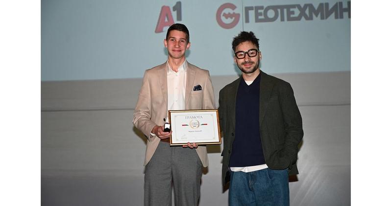 Крис Захариев