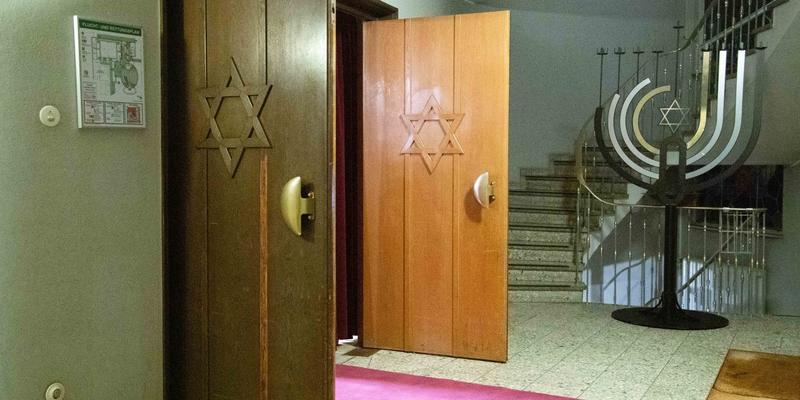 Wolfgang Rolshoven mit Josef-Neuberger-Medaille geehrt