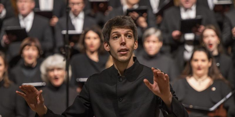 Yuval Weinberg wird Chefdirigent des Rundfunkchors Berlin