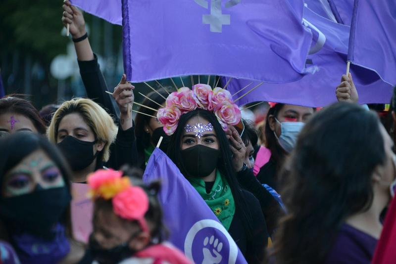 How the Day of the Dead is being used to protest violence against women