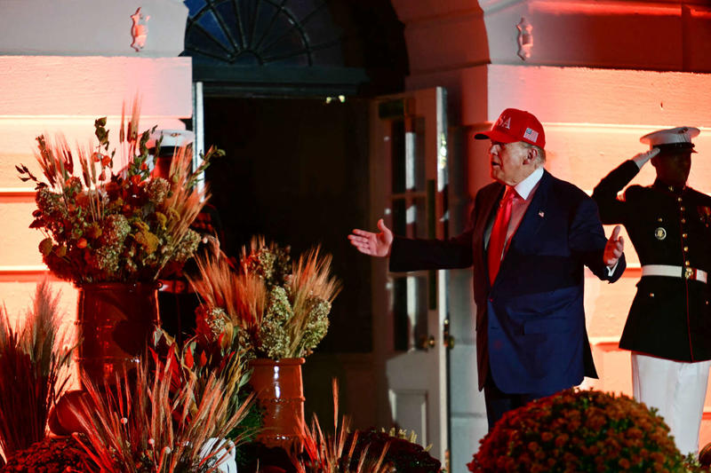 Trump Urges Senate GOP to Use “Nuclear Option” on Filibuster to End Shutdown