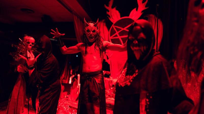 El túnel de terror más grande de Barcelona vuelve a triunfar en la Trinitat