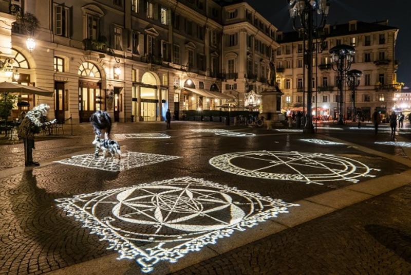Ventottesima edizione di Luci d’Artista 2025 a Torino. Per l'Arte un grande evento italiano e mondiale.