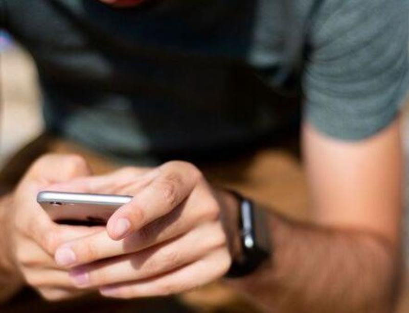 Ferrara, stalking e messa alla gogna sui social con finte proposte sessuali