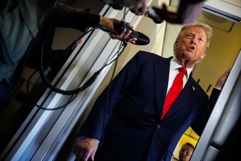 Venezuela, Trump frena sui raid contro Caracas. Ma Maduro chiede aiuto a Putin