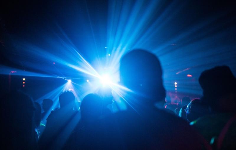 Glitzer, Glamour, Genörgel: Warum Berlin sich immer wieder selbst im Weg steht