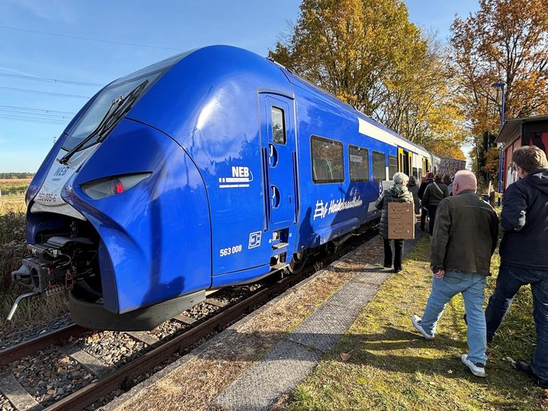 „Hängt uns nicht ab!“ Warum der Protest gegen die Kürzungen bei der Bahn immer lauter wird
