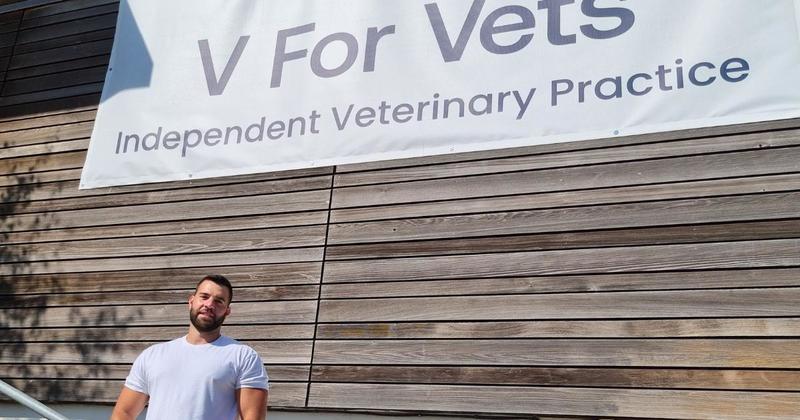 Council planners u-turn over vet's sign bid ahead of final decision