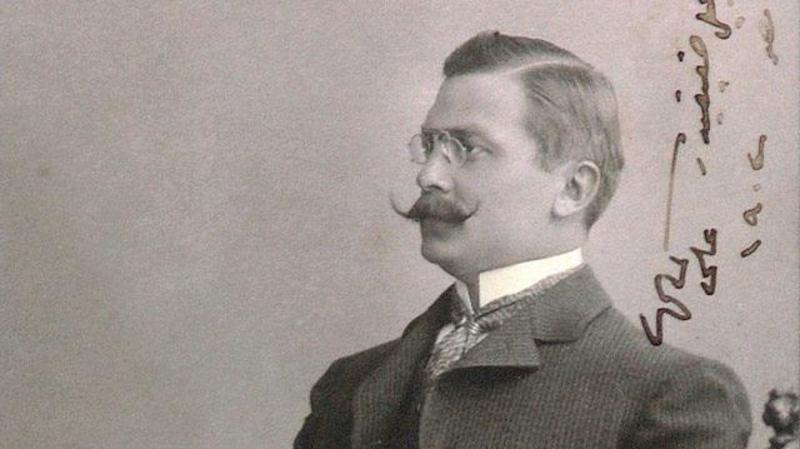 Bir muhalifin infazı Bir muhalifin infazı