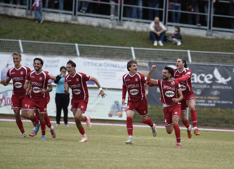 Ancona contro il muro di Giulianova. Il mister prova le tecniche d’assedio