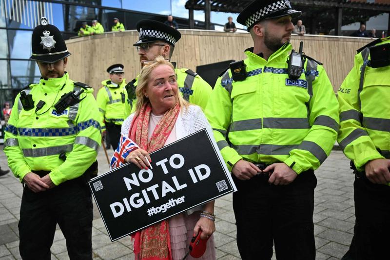 Starmer’s digital ID plan tests his powers of persuasion