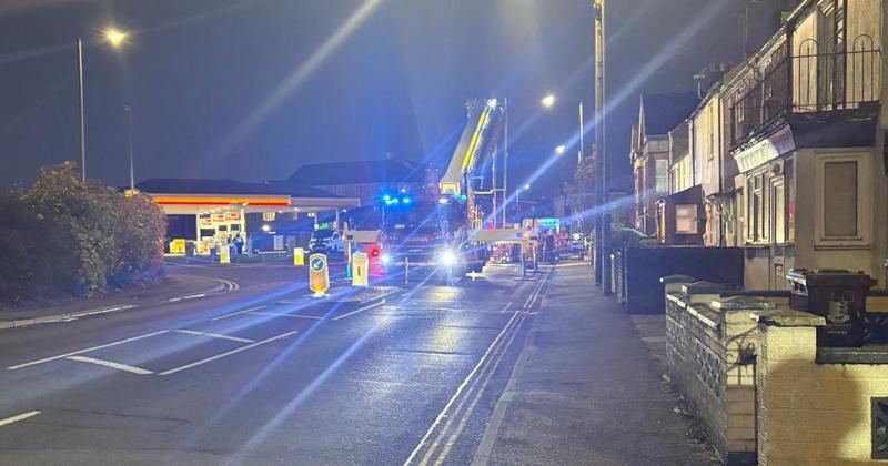 Emergency services cordon off section of road in Great Yarmouth