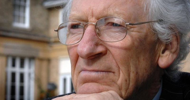 Correspondent and acclaimed novelist held in confinement for two years dies aged 87