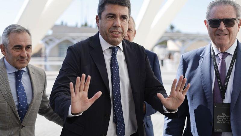 Carlos Mazón reacciona tard i malament