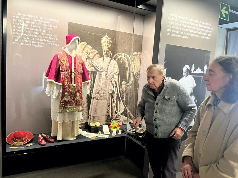 Il Papa di Desio a Villa Tittoni: un percorso multimediale e la stanza immersiva raccontano la vita di Pio XI