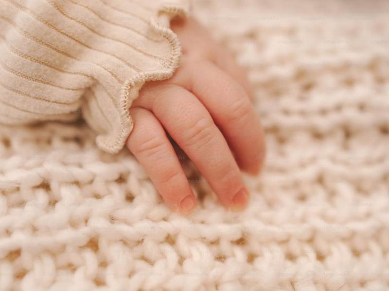 Il silenzio complice sui neonati rifiutati