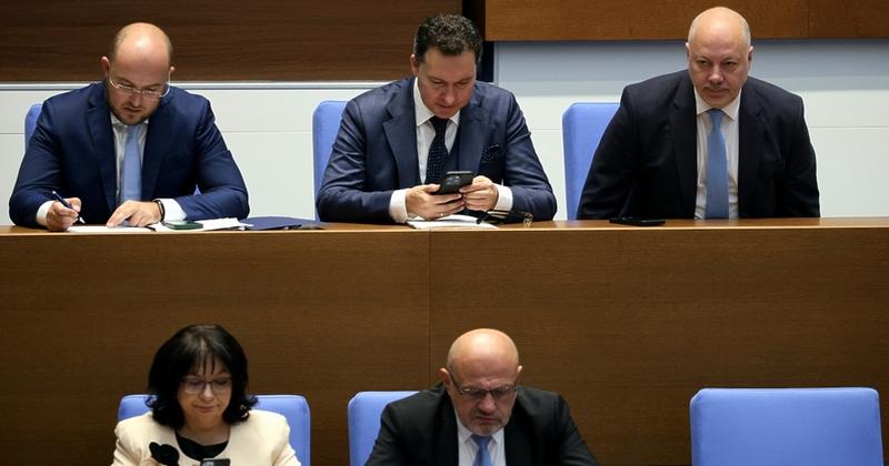 Решават като кабинета  Решават като кабинета