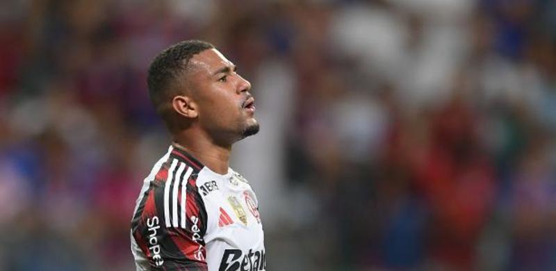 Por que Samuel Lino custou quase R$ 200 milhões para o Flamengo