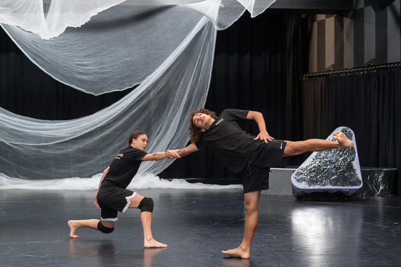 Op-shopping , worm farms and cornstarch blood bags: how Australian theatre is staging a greener future Op-shopping , worm farms and cornstarch blood bags: how Australian theatre is staging a greener future