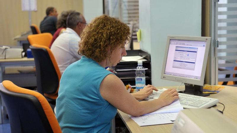 Nuovo contratto per i lavoratori degli enti locali: aumenti medi di 140 euro al mese Nuovo contratto per i lavoratori degli enti locali: aumenti medi di 140 euro al mese