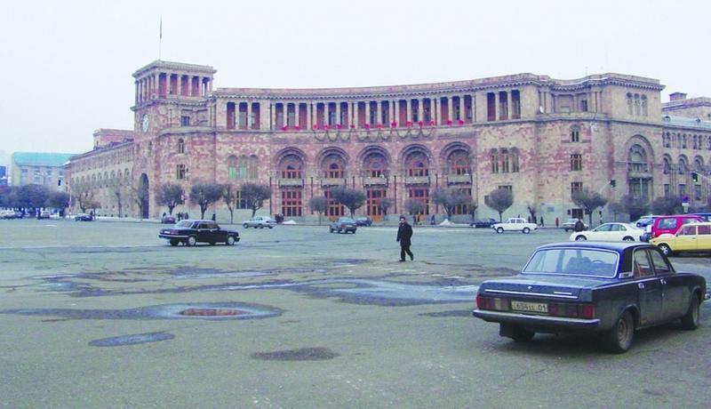 “Hayes, türkes”i kim icad edib? – Kreml ermənilə