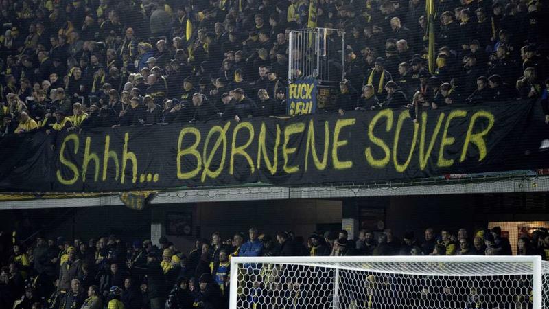 Debat: »Sssssh, børnene sover«