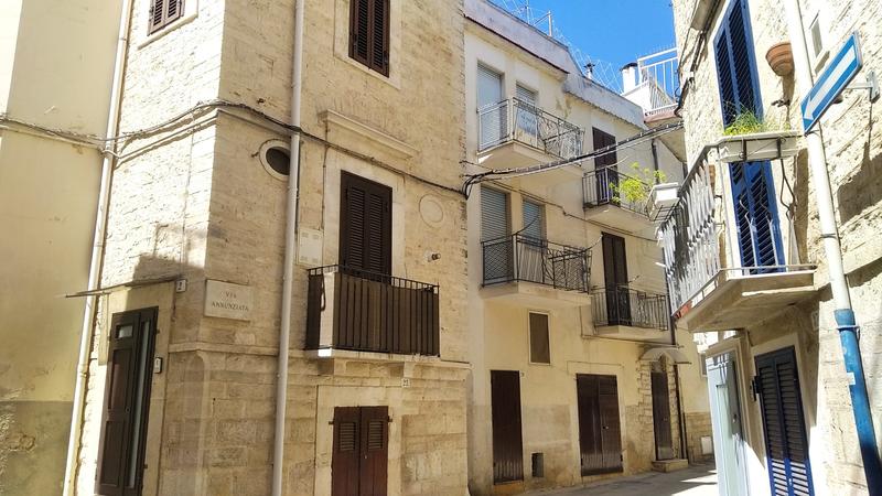 Dal Comune incentivi economici a chi apre attività nel centro storico Dal Comune incentivi economici a chi apre attività nel centro storico