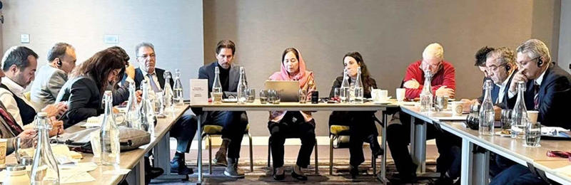 İrlanda Başbakanı dedi ki: Toplumu ikna etmek önemli