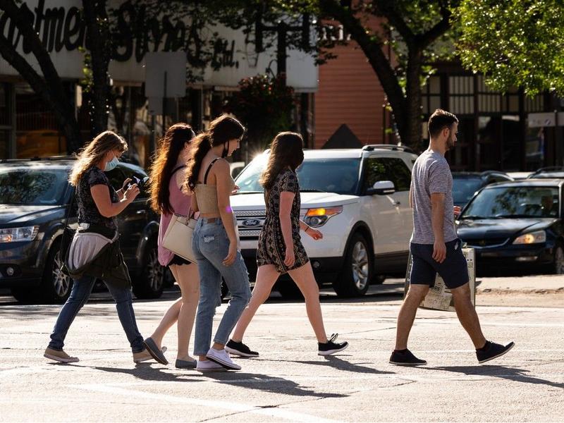 Opinion: Let's make Whyte Avenue less scary for pedestrians Opinion: Let's make Whyte Avenue less scary for pedestrians