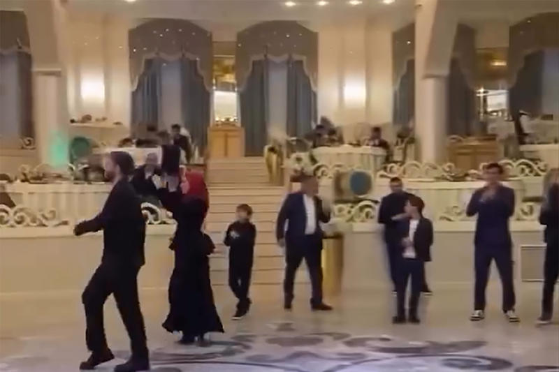 В Чечне продолжает процветать многоженство, пользователи соцсетей в шоке