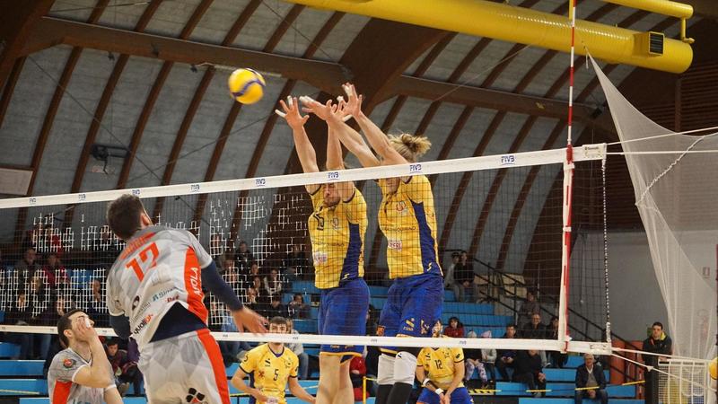 Volley B maschile. P.Pezzi ancora a secco