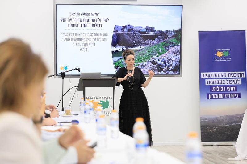 Environment minister unveils key points of plan to fight West Bank waste fires