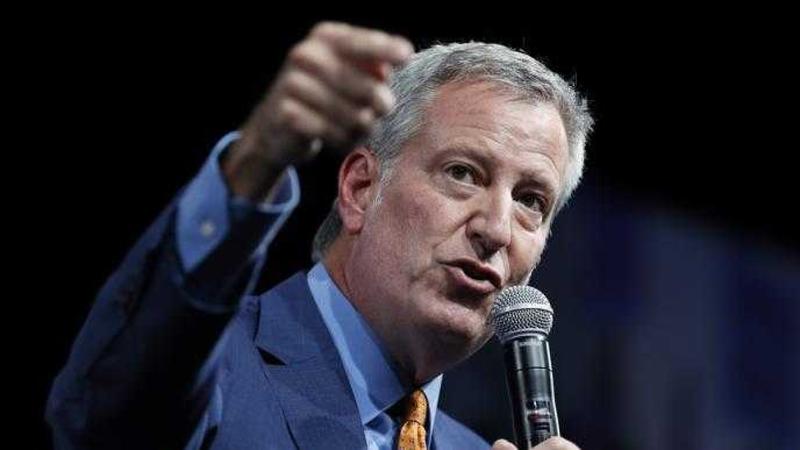 L'ex sindaco di New York, de Blasio: «Vi spiego perché vincerà Mamdani»