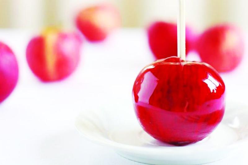 Elma şekeri! Elma şekeri!