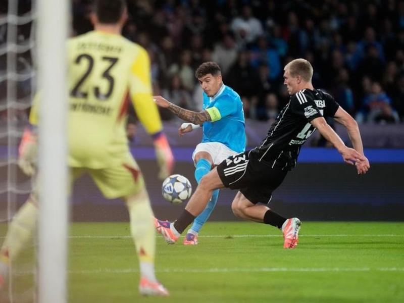 Napoli-Eintracht, Conte: Â«Tante occasioni ma se non segni non vinci. Loro? Un catenaccioÂ»