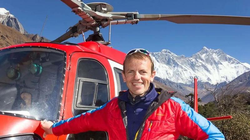 Italiani morti in Nepal, il pioniere dell’elisoccorso in Himalaya: “Impossibile intervenire prima” /