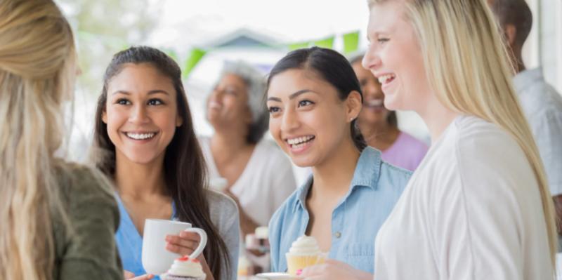 10 conversation starters that will instantly draw people to you 10 conversation starters that will instantly draw people to you