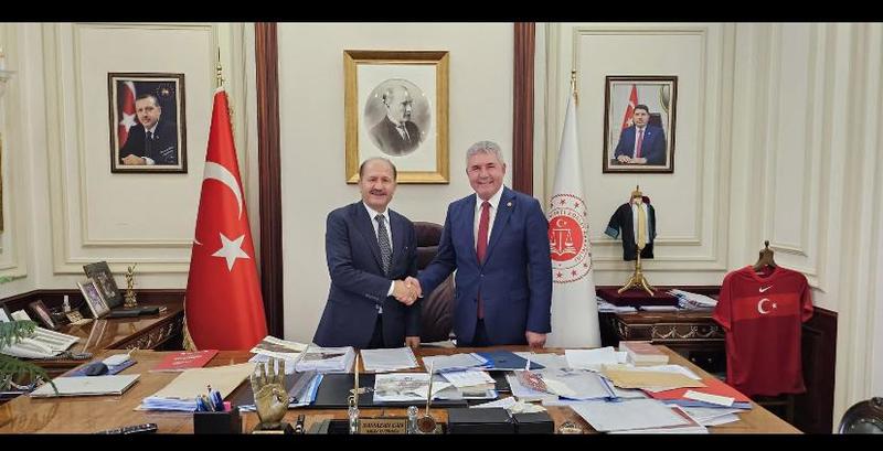 Alkolmetreye Üflemeyi Reddedenlere 2 Yıl Ehliyet Cezası:Hukukun Ölçülülük İlkesine Aykırı Bir Uygulama Alkolmetreye Üflemeyi Reddedenlere 2 Yıl Ehliyet Cezası:Hukukun Ölçülülük İlkesine Aykırı Bir Uygulama