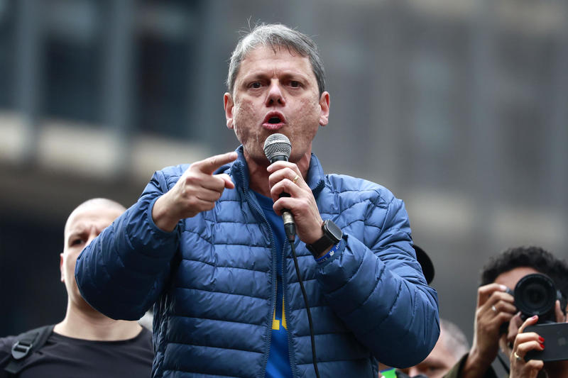 Tarcísio não é o líder de que precisamos agora