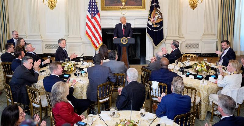 Senator Wants to Give Trump ‘Chance to Save This Country’ by Nuking Filibuster