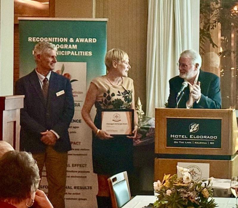 Communities in Bloom