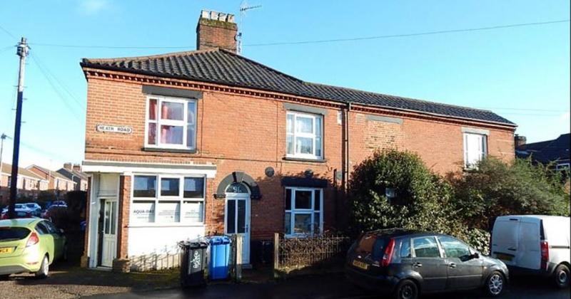 Former city business building set to become a house