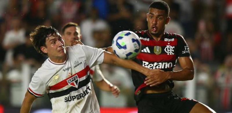 Fla volta a sofrer com expulsão, para no São Paulo, e Palmeiras agradece Fla volta a sofrer com expulsão, para no São Paulo, e Palmeiras agradece