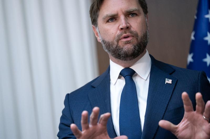 JD Vance Wants to Pretend Republicans Didn’t Lose in Reddest Districts