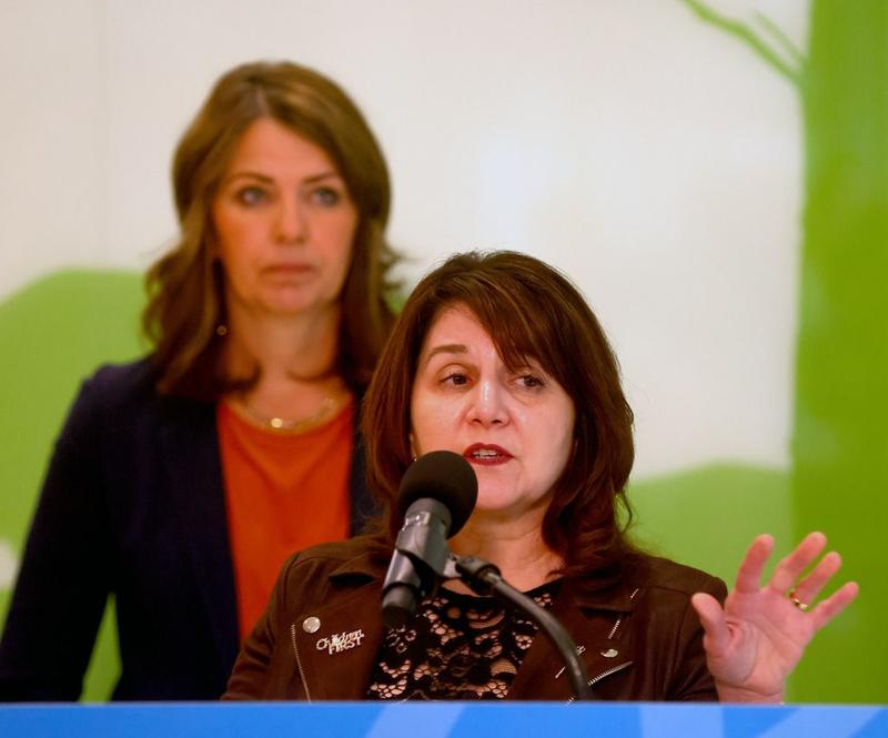 Opinion: Privately paid medical tests a step toward U.S.-style health care Opinion: Privately paid medical tests a step toward U.S.-style health care