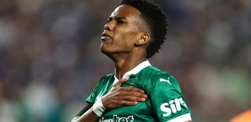 Palmeiras vende R$ 3,1 bilhões em 10 anos, bate Arsenal e entra no top 50 global Palmeiras vende R$ 3,1 bilhões em 10 anos, bate Arsenal e entra no top 50 global