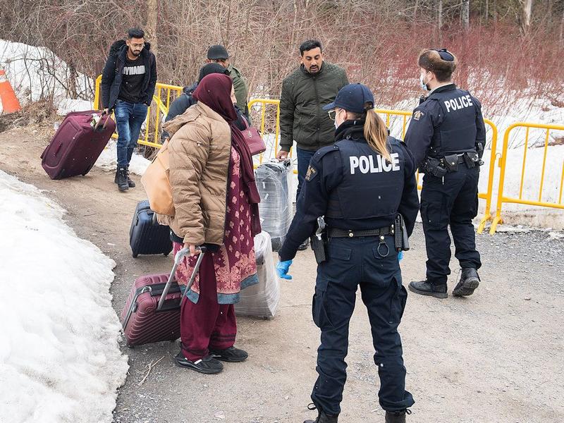 FIRST READING: Budget offers mass amnesty for asylum-seekers