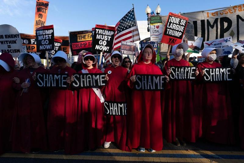 Incubo shutdown: stipendi non pagati e code alle mense