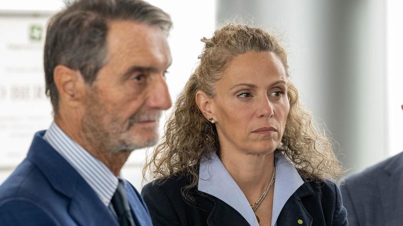 Caso Federica Picchi, Fontana: convocherò capigruppo. Sorte: noi leali. Dimissioni? Decida lei
